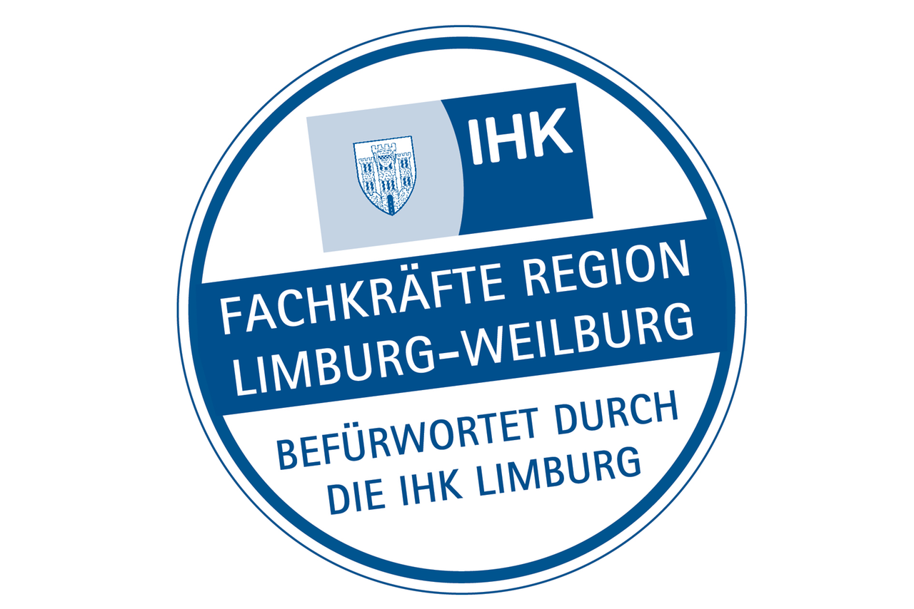 ihk-fachkraefte_logo